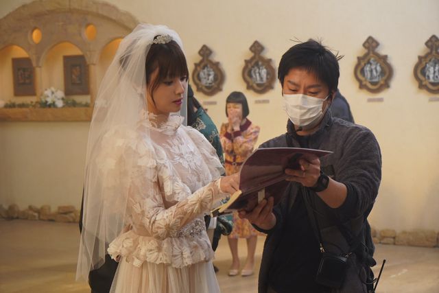 深田恭子&瀬戸康史のウエディング姿が素敵すぎ！『ルパンの娘』劇場版カット