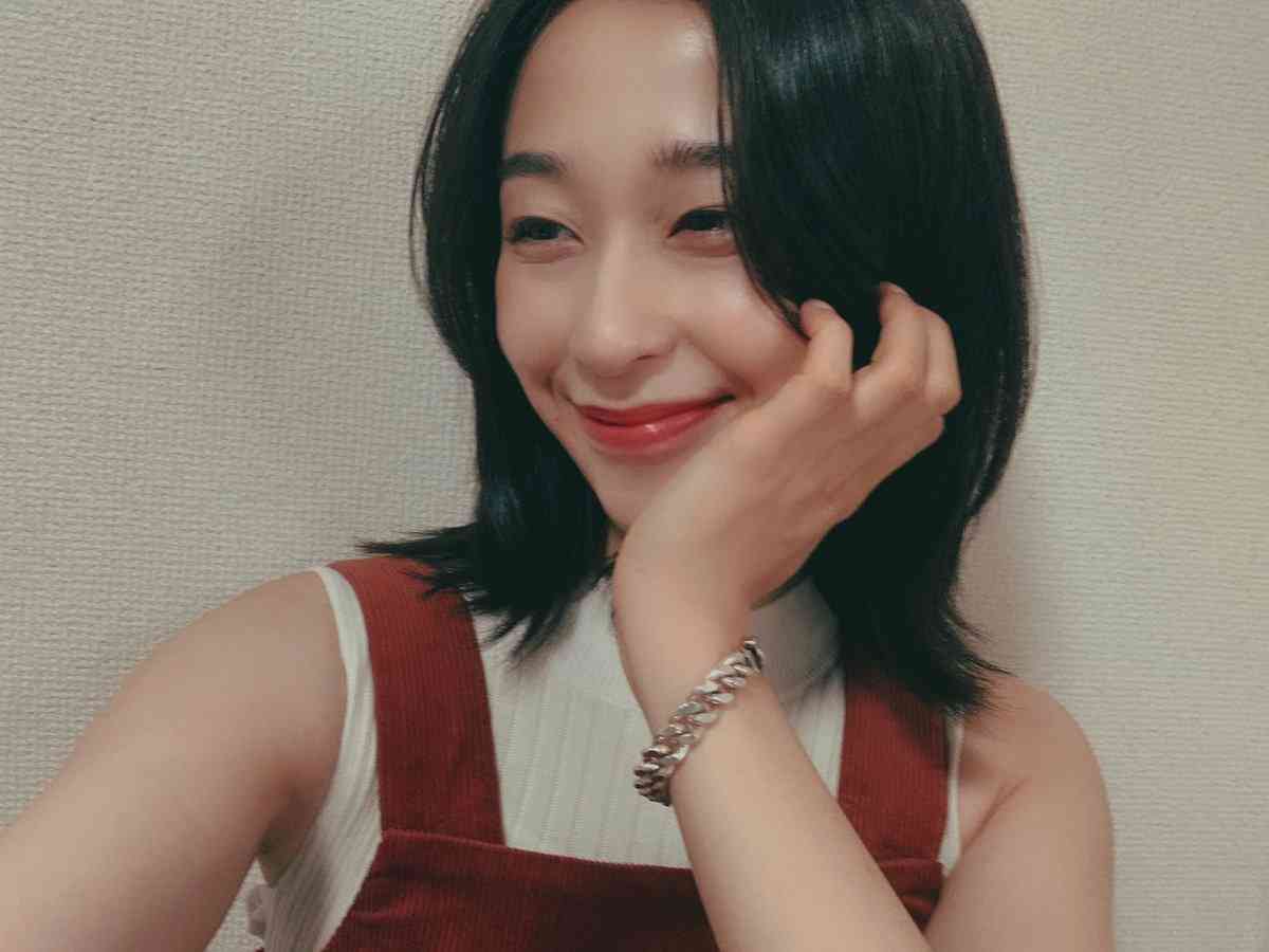 瀬戸康史の妹・瀬戸さおりが「31歳に見えない」「仲良し兄妹」兄から誕生日を祝福