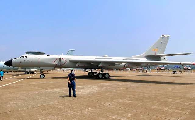 中国軍機とロシア軍機が共同飛行　3年連続、日本海と東シナ海空域に（朝日新聞デジタル） - Yahoo!ニュース