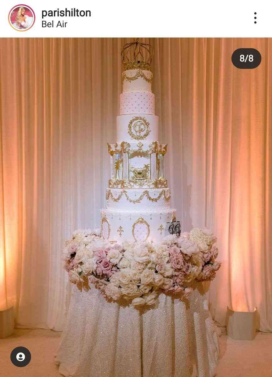 40歳で結婚のパリス・ヒルトン、超豪華な挙式で夫婦ショット&巨大なダイヤの指輪を公開