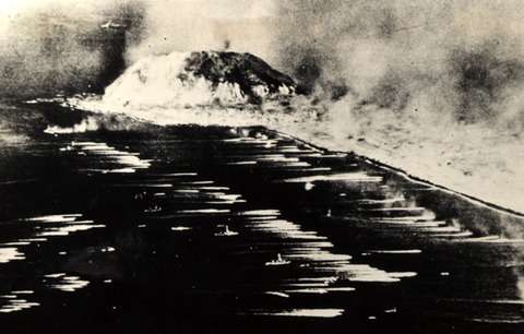                   /)；｀ω´)＜国家総動員報 : 戦争中の不思議な怖い話「硫黄島の戦いの朝鮮人の戦死率」             