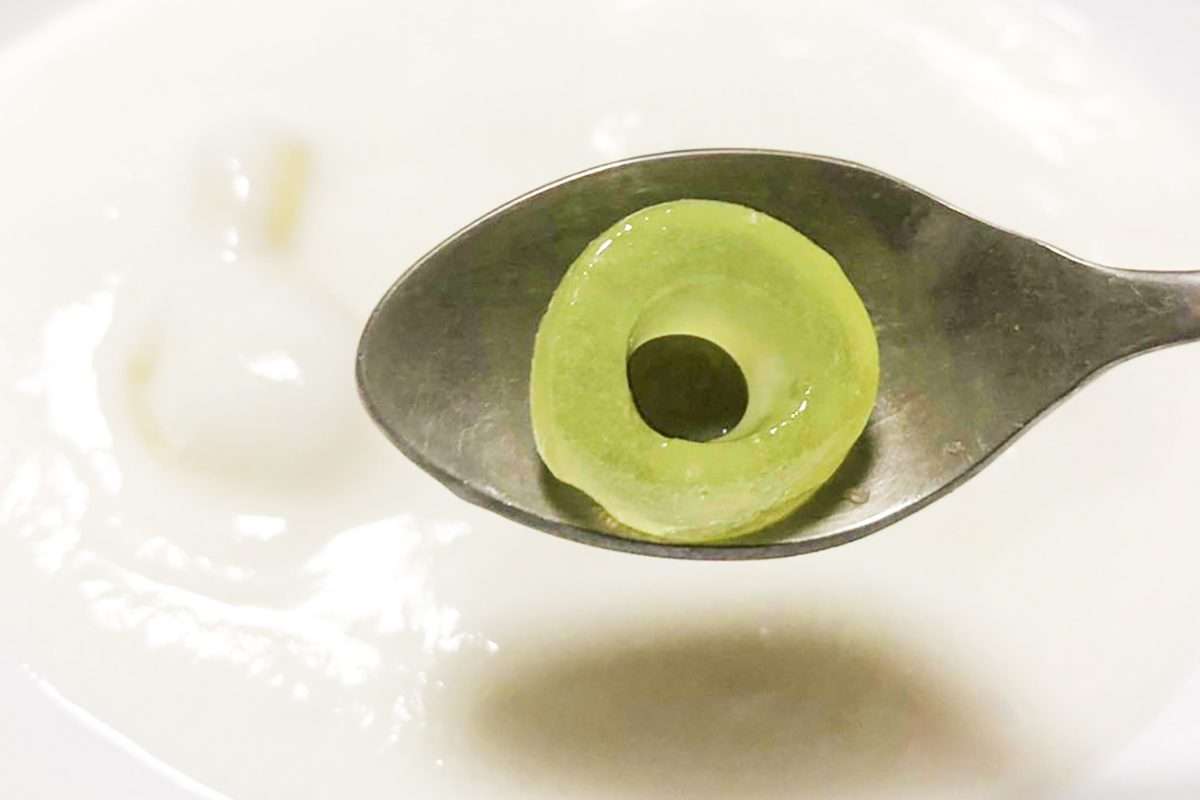 パインアメをヨーグルトに入れると…？　公式オススメの食べ方に驚き