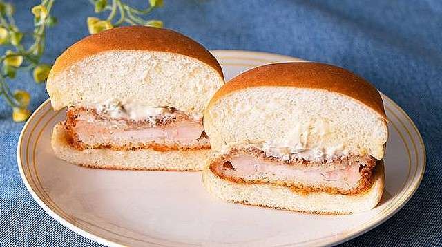 100円ローソン12月の新作まとめ！「もこもっ」の新フレーバーやクリスマス限定商品が登場