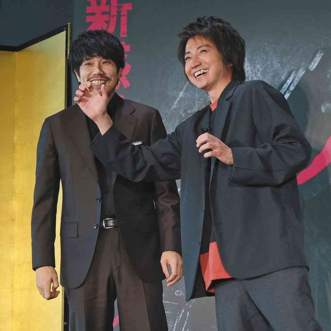「デスノート」以来の共演松山ケンイチの「老けないですよね」に藤原竜也「髪の毛真っ白になってきた」