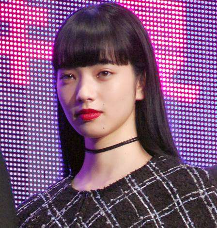 小松菜奈に2度フラれた菅田将暉　3回目で成功し友人と祝賀パーティー