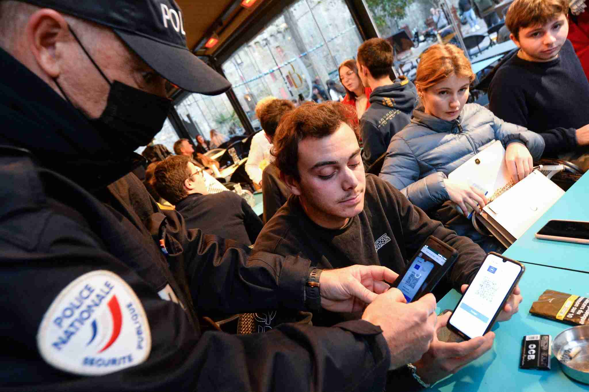 仏、コロナ第5波が急拡大（ＡＦＰ＝時事） - Yahoo!ニュース