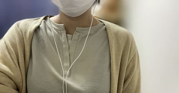 「友人全員失った」元“反ワクチン”派の女性が語る陰謀論の代償と後悔 | 女性自身
