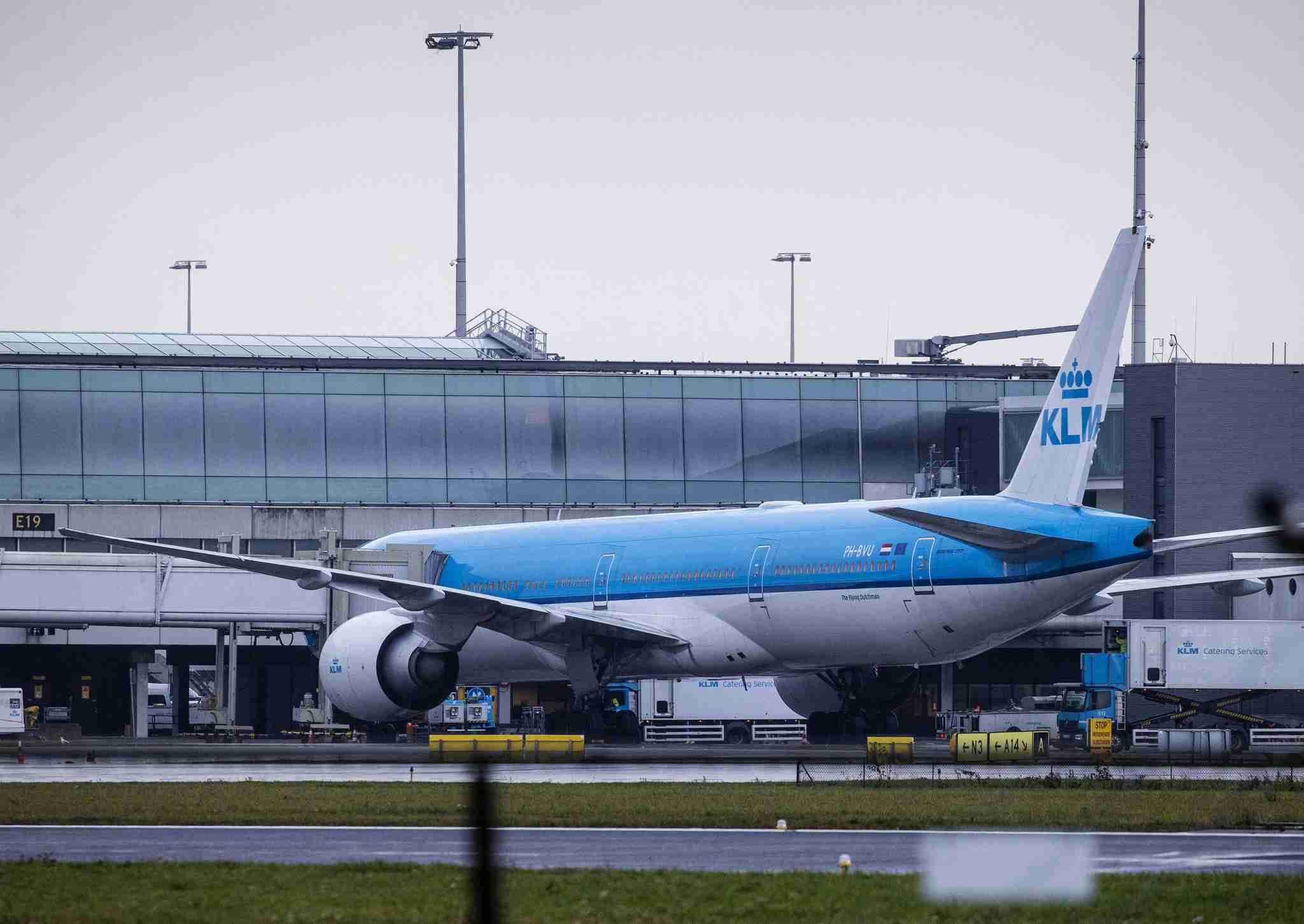 南ア便乗客の隔離施設から脱走したカップルを逮捕 オランダ（ＡＦＰ＝時事） - Yahoo!ニュース