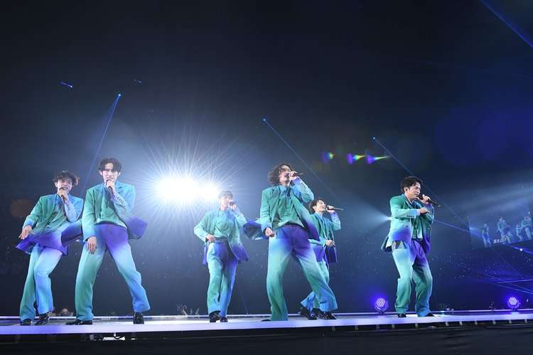 V6、集大成ライブで26年の歴史に幕「いつかどこかでまた逢う日まで」
