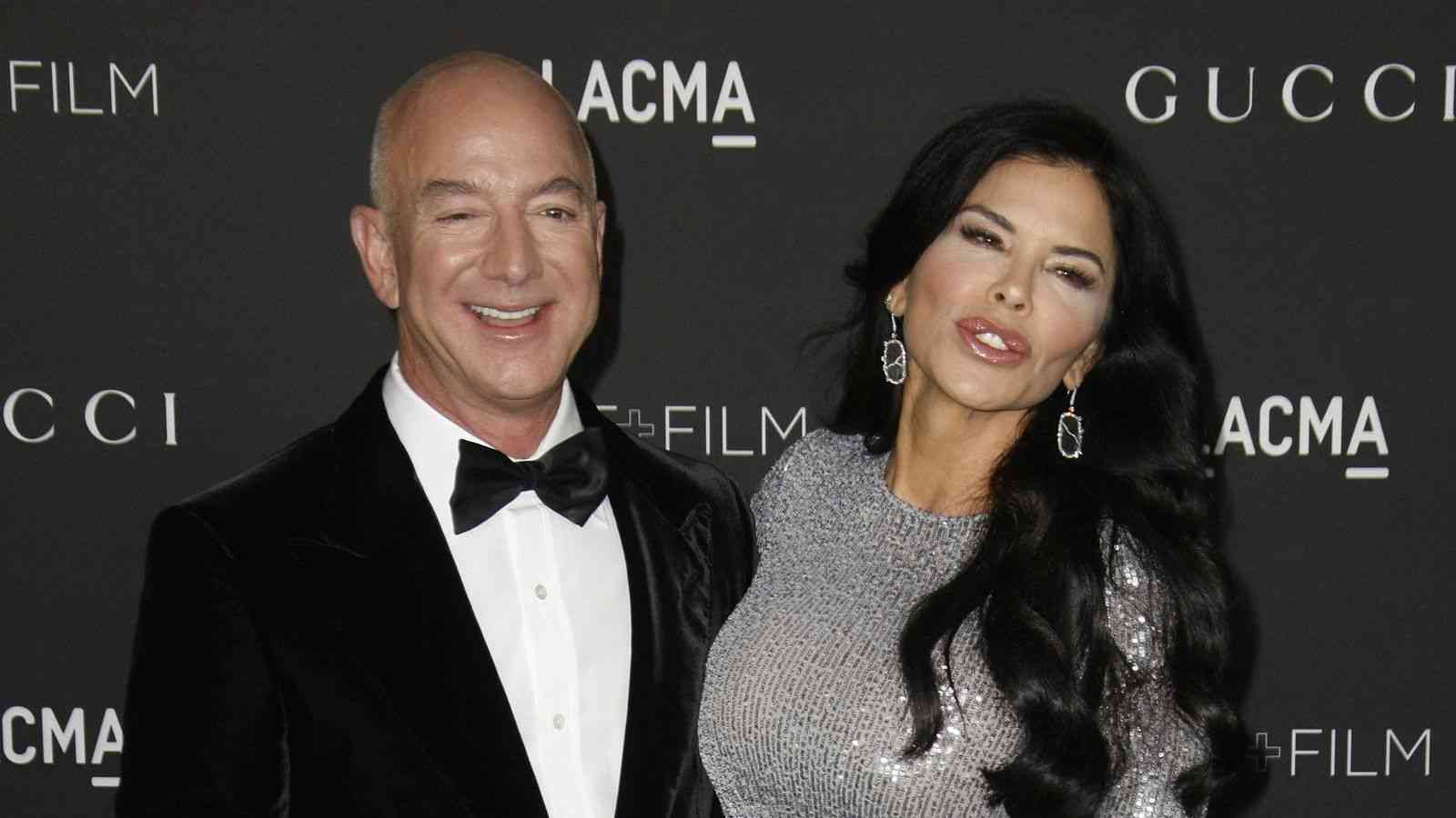 アマゾン創業者の恋人がレオナルド・ディカプリオにうっとり熱視線「世界一リッチな恋人がいるのに」批判殺到