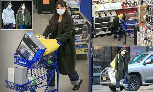 Princess Mako is seen stepping out alone in NYC for the first time since moving to the US | Daily Mail Online