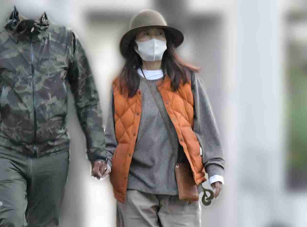 風吹ジュン、アラ古希の恋の着地点　年下経営者とギュッと手つなぎデート｜NEWSポストセブン