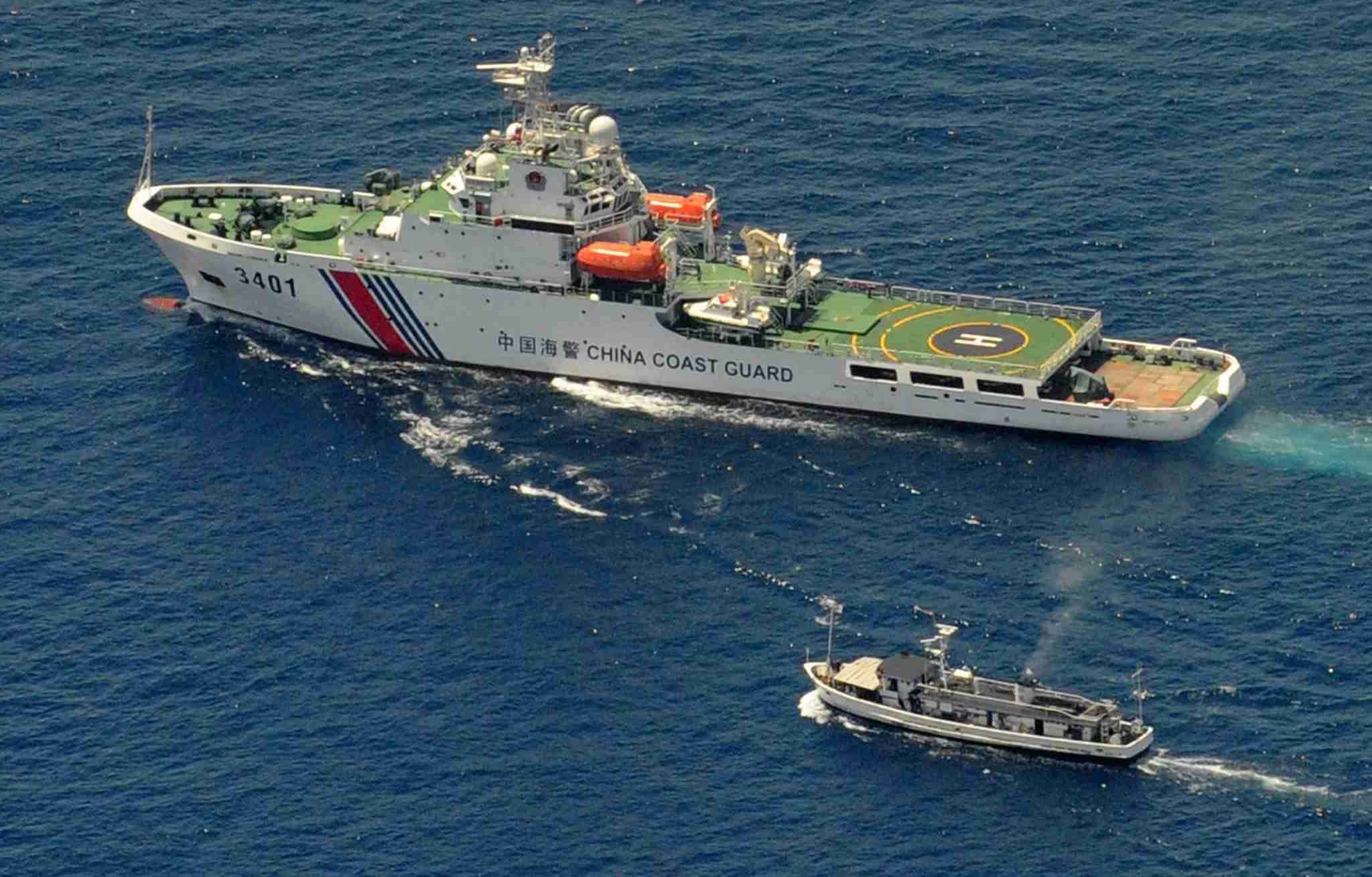中国海警船、南シナ海でフィリピン船に放水銃 比外相（ＡＦＰ＝時事） - Yahoo!ニュース