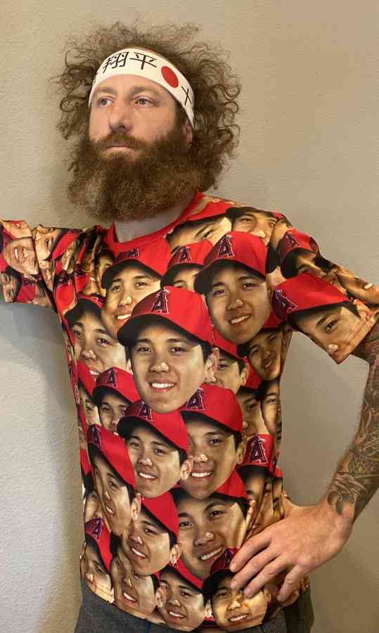 大谷翔平の神イラストや“珍”応援ボードが面白すぎ 「アロハSHOHEI」「私の誕生日が本塁打を打った」