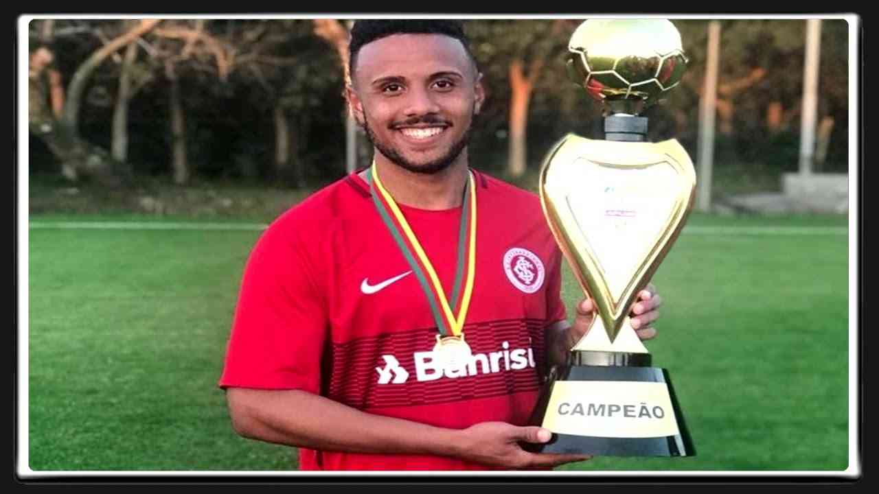 Jogador formado pelo São Paulo morre aos 23 anos no Japão - YouTube
