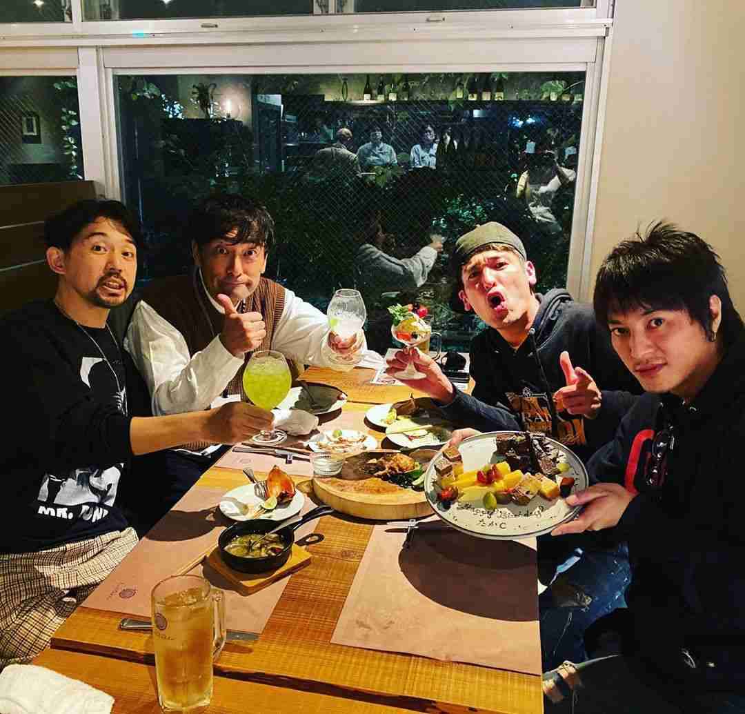 まさか新作か!?　塚本高史＆佐藤隆太＆岡田義徳、懐かしすぎる「THE3名様」ショット公開でファン興奮