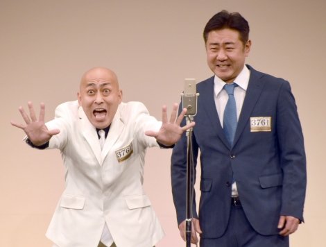 『M-1』17代目王者に錦鯉　“歴代最年長”の50歳で優勝　長谷川が号泣「諦めないでよかった」