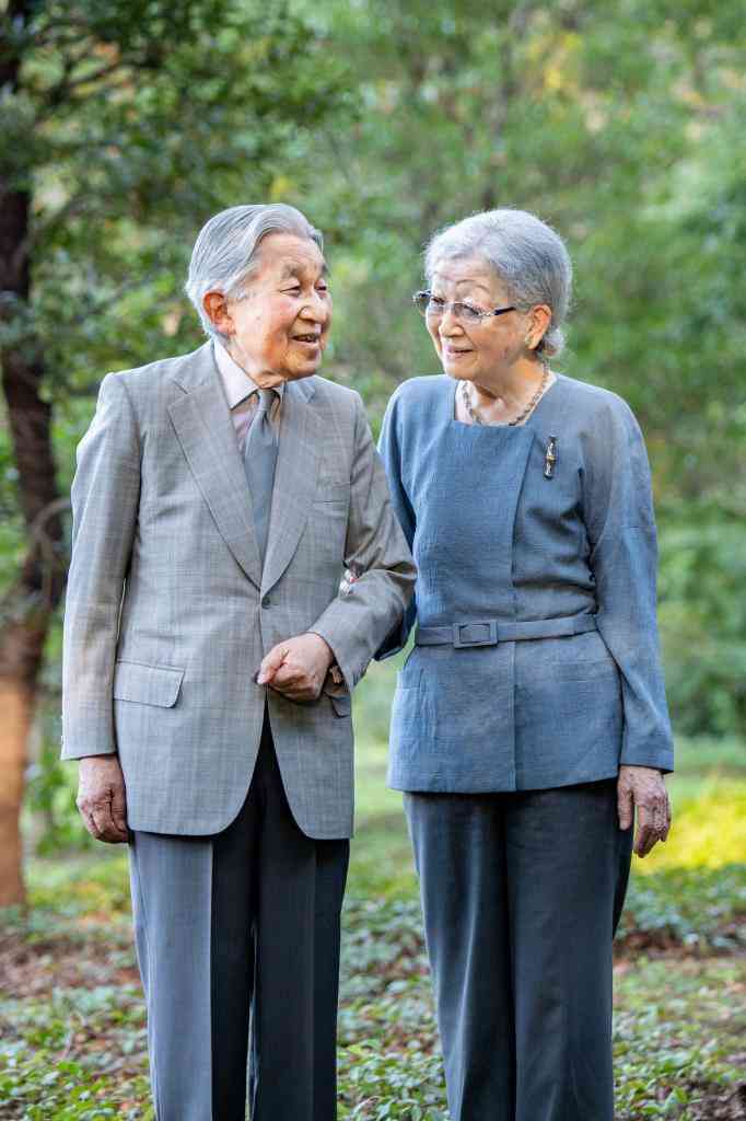 上皇さま歴代最高齢の米寿に　小室眞子さんの幸せを美智子さまと願う〈dot.〉（AERA dot.） - Yahoo!ニュース