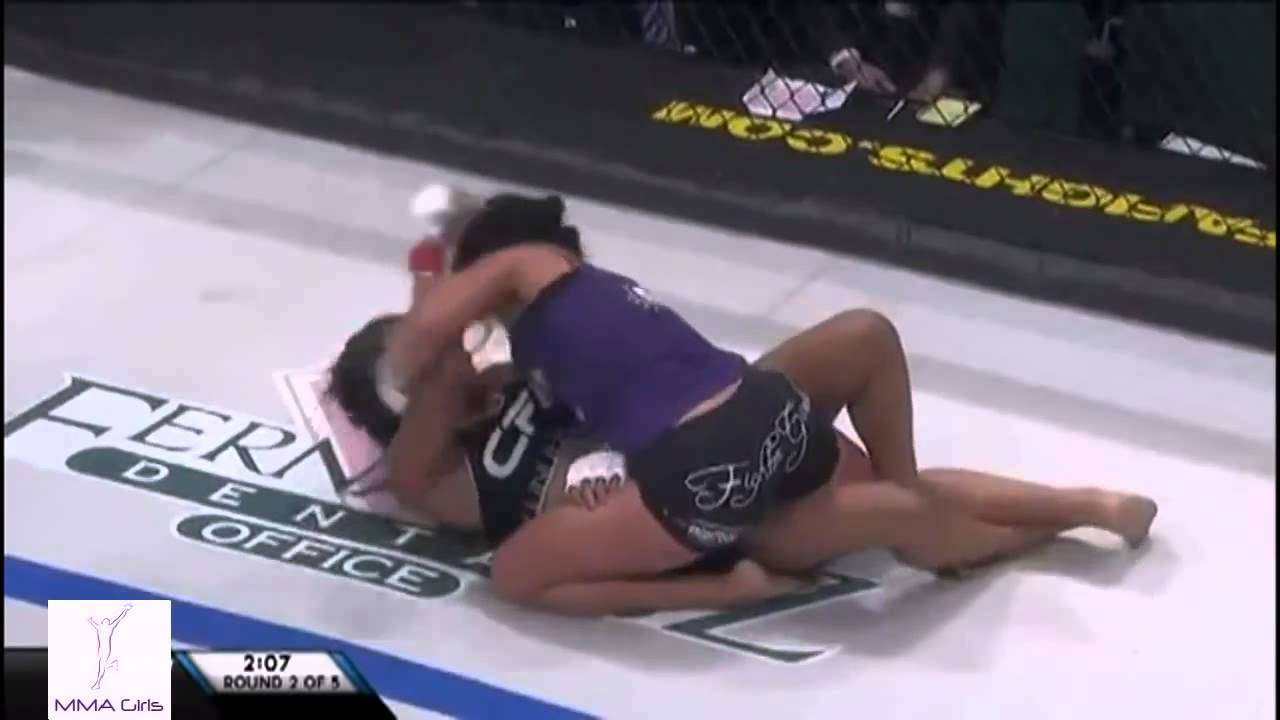 Female MMA Fighting Fallon Fox vs Ashlee Evans Smith - YouTube
