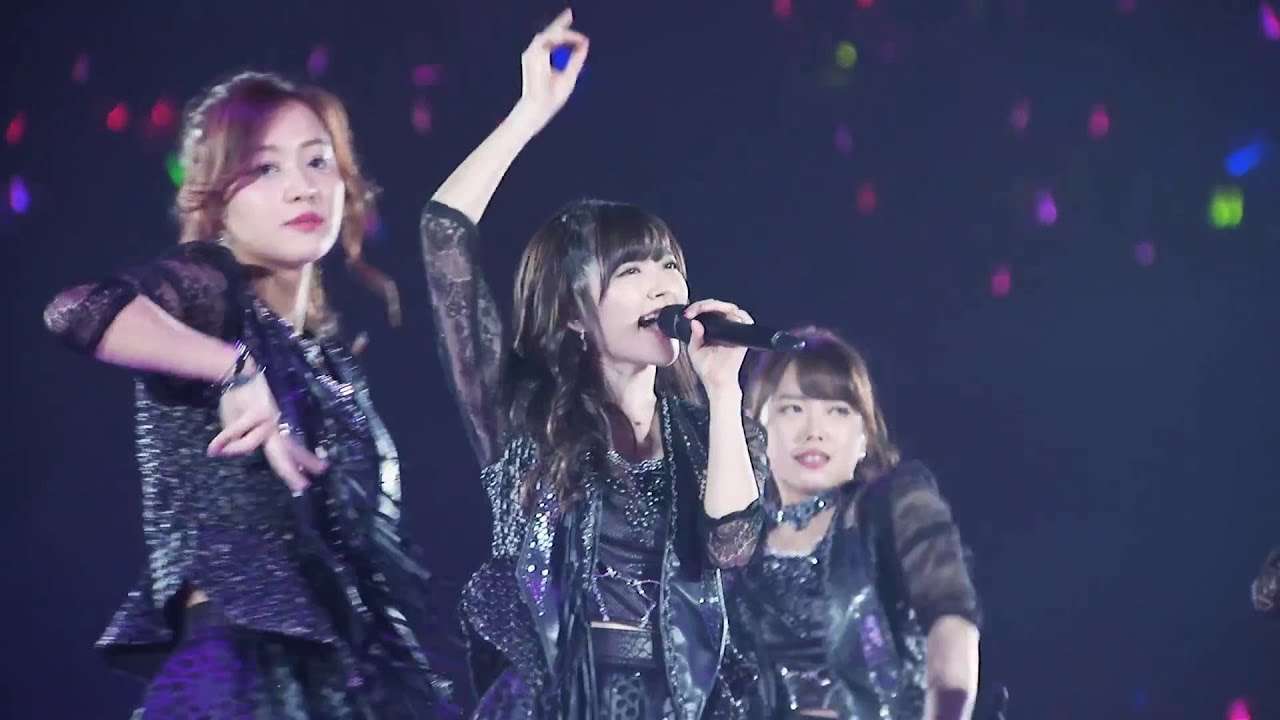 °C-ute Kiss me 愛してる at Buono!ライブ2017～Pienezza! - YouTube