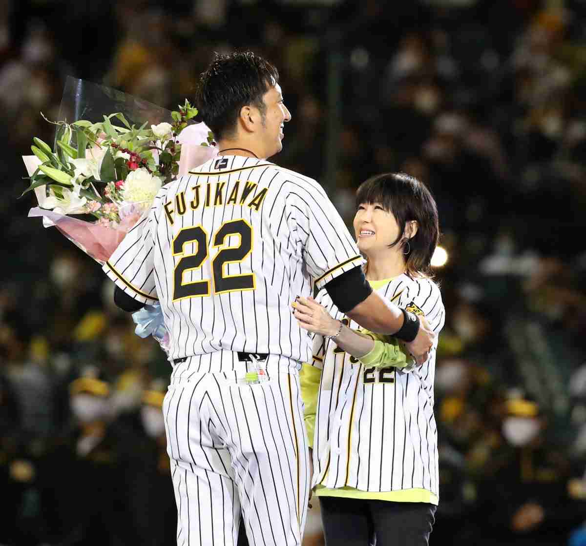 渡瀬マキさん　「ポンコツアイドル」から LINDBERGへ…自己肯定感の低かった私が「なりたい自分」を歌に