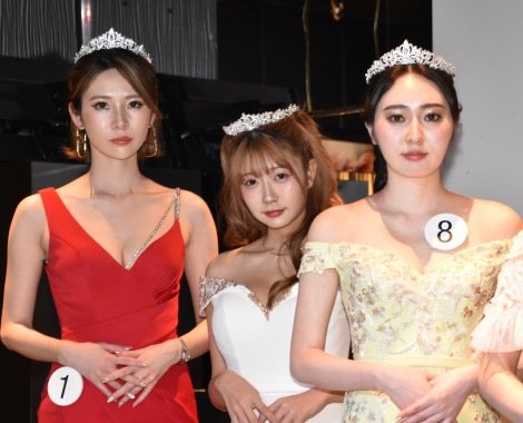 業界初の“キャバ嬢アイドルグループ”が誕生 元グラドルら7人組 明日花キララが審査委員長