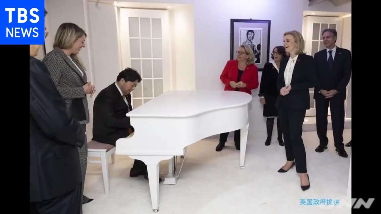 林外相 Ｇ７夕食会で「イマジン」を演奏 “ピアノ外交”デビュー - YouTube