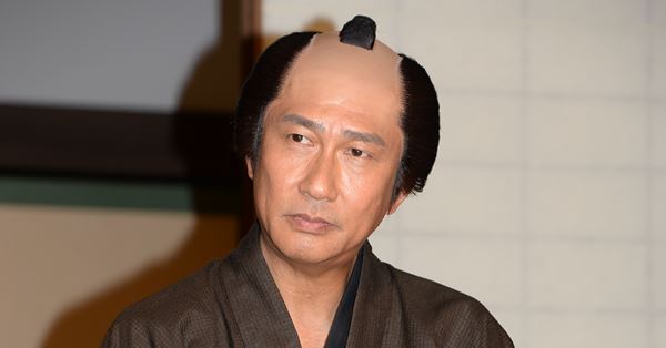 中井貴一『雲霧5』で大騒動…松竹と老舗メーカーがかつらの所有権巡り泥沼訴訟 | 女性自身