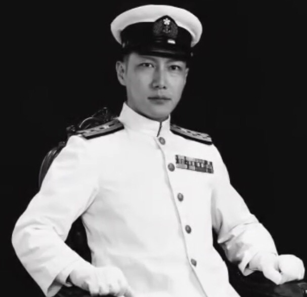 軍服や戦闘服が好きな人Part4