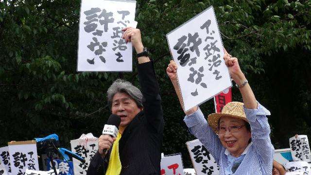 安倍晋三氏、60年ぶり「ピアノ演奏」披露　「こんな素敵な一芸お持ちだとは」3万いいねの反響