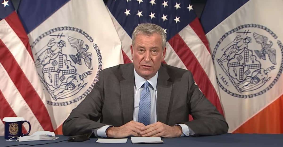 New York City Mayor announces vaccine mandate for all private-sector employees - Insider Paper