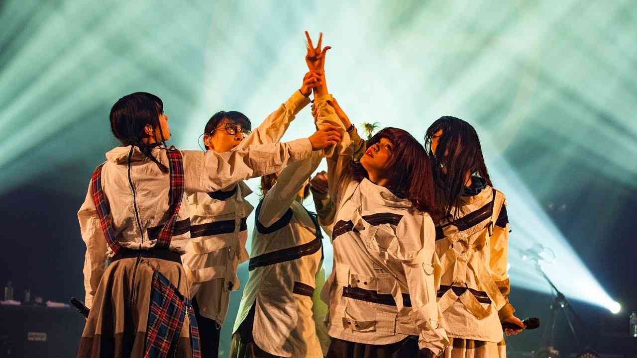 BiSH / プロミスザスター[NEVERMiND TOUR FiNAL @ ZEPP TOKYO] - YouTube