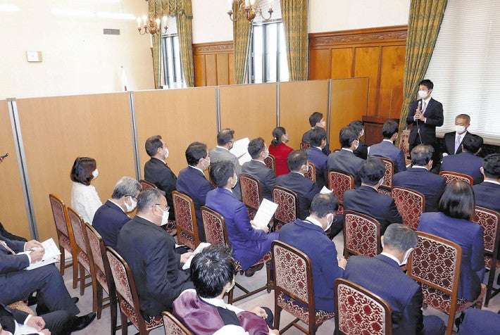 接近模索か、自民が維新と異例の控室共用…「風通しよく」と壁設置も見送り : 政治 : ニュース : 読売新聞オンライン