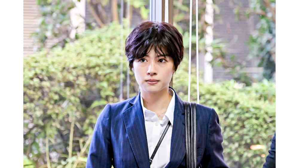 佐久間由衣、たくさん学ぶ現場!!『最愛』インタビュー｜TBSテレビ