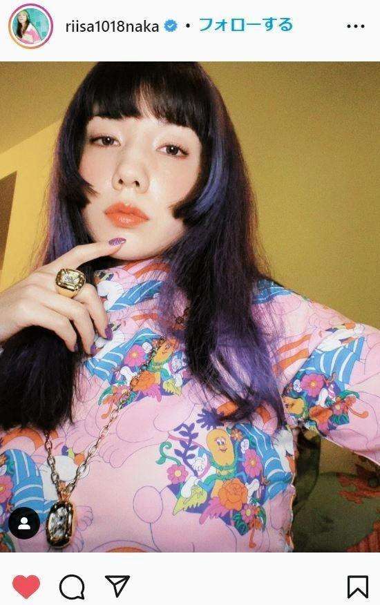 仲里依紗 個性的な紫ニューヘアに「クレオパトラみたい」「姫カット」