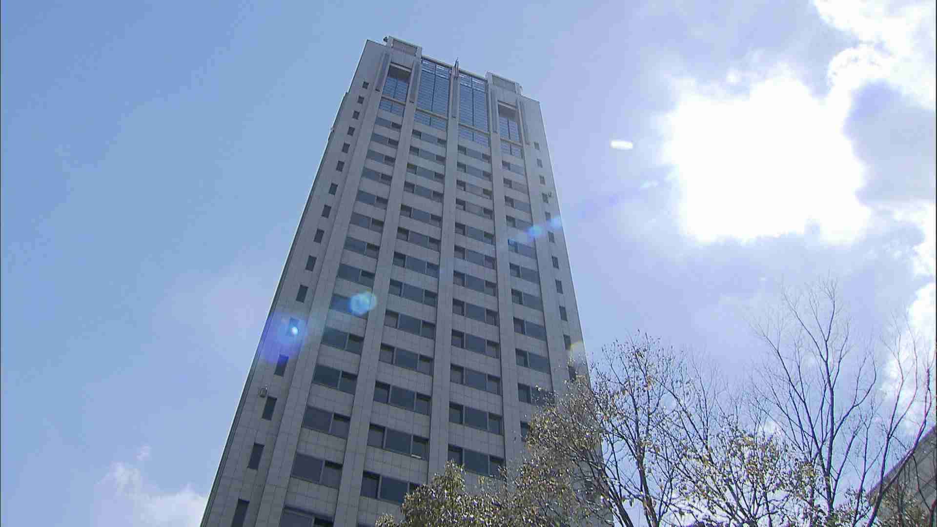 「マスクしろよ」と言われヘッドロックなど暴行…相手は下半身不随に　25歳男を逮捕