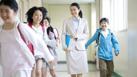 夏休み中の小学校の教師だけど質問ある？ : 質問ある？まとめ速報