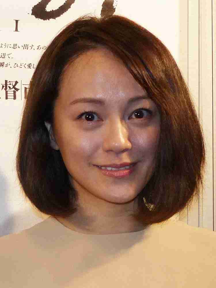 牧瀬里穂、化粧水を週1で1本使い切る　溜まった空き瓶に家族が心配「化粧水、飲んでるの?」