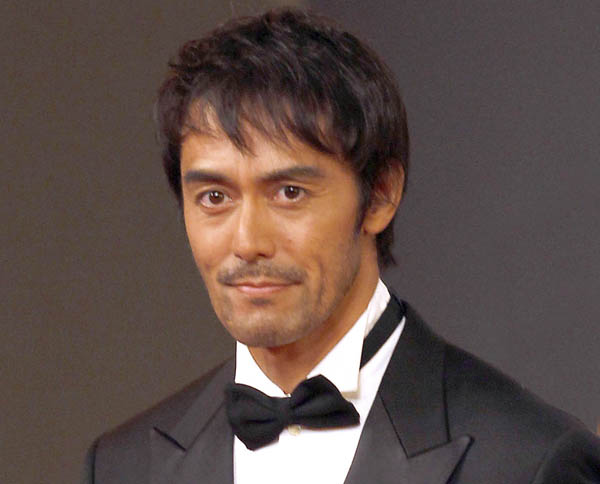 【阿部寛】阿部寛に高まるNHK大河「主演待望論」 国民的“愛され俳優”なのにナゼ1度もない？｜日刊ゲンダイDIGITAL