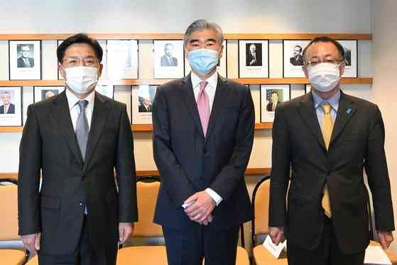 トランプも安倍が阻止した…日本の「反対」で遠ざかる終戦宣言（１） | Joongang Ilbo | 中央日報