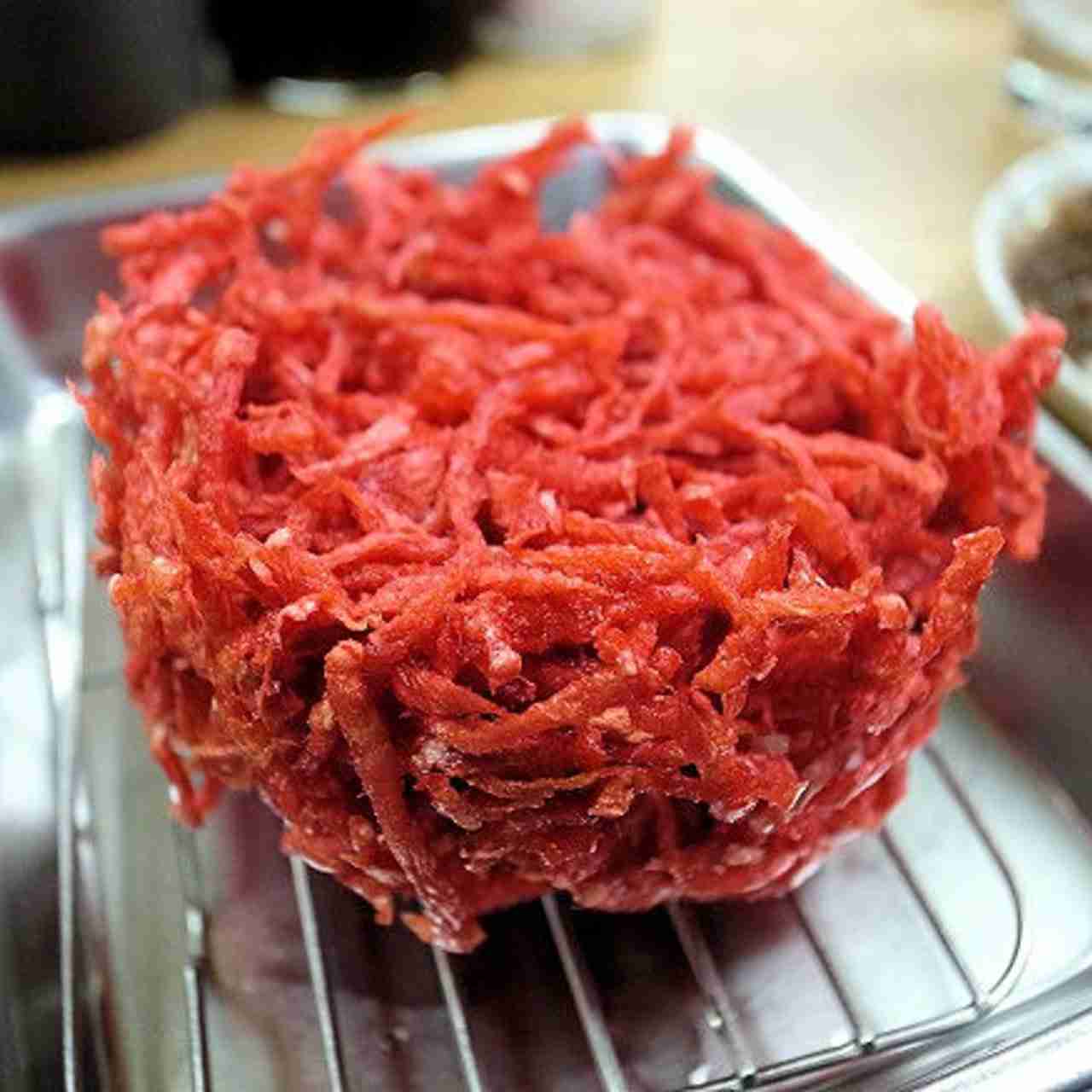 有吉弘行は苦言、飯島直子は炎上「牛丼の紅ショウガかけすぎ」問題、吉野家の見解は