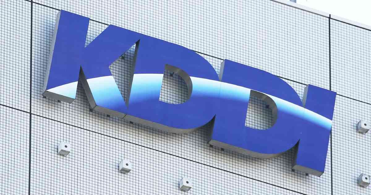 KDDI、通信障害をAIで検知　1時間以内の復旧可能に: 日本経済新聞