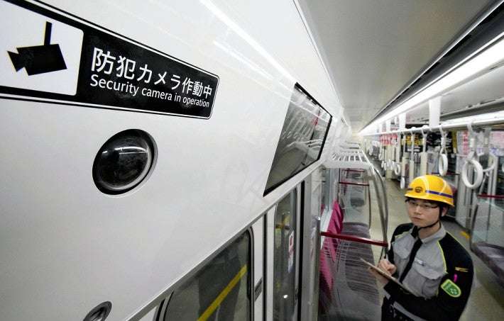 鉄道車内の防犯カメラ、新車両で義務化へ…設置率が数％の私鉄も : 社会 : ニュース : 読売新聞オンライン
