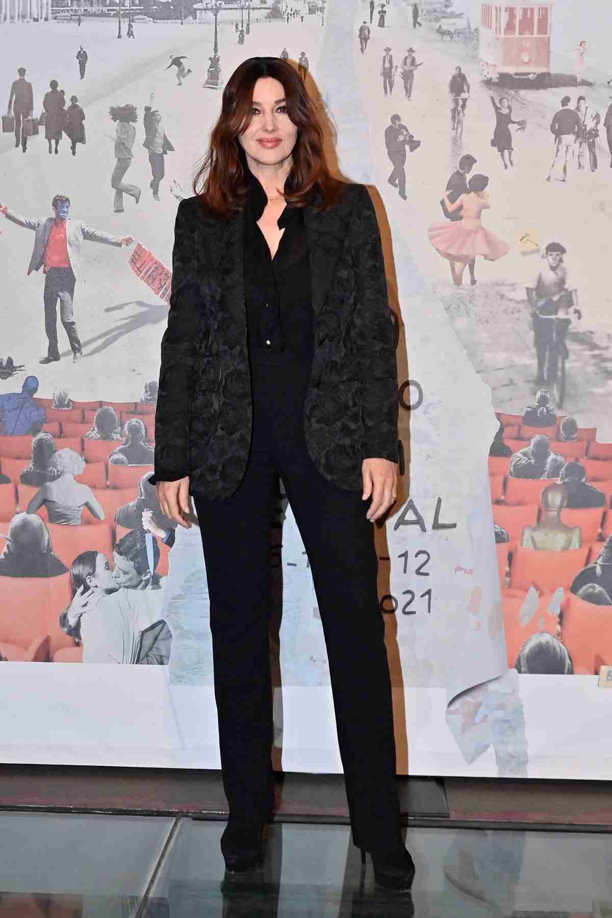 「若さには執着しない」。57歳、モニカ・ベルッチのエイジング論。