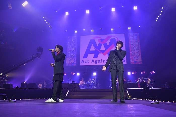 【ライブレポート】Act Against AIDS 2018「THE VARIETY 26」開催～岸谷五朗、寺脇康文、三浦春馬ら豪華俳優陣が武道館に集結 | SPICE - エンタメ特化型情報メディア スパイス