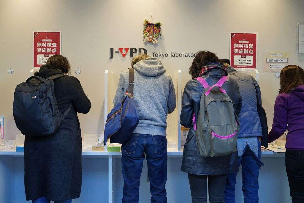 帰省控え、ＰＣＲ検査に続々　「母見舞い」安心求め―東京：時事ドットコム