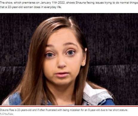 成長が止まってしまった女性「私は8歳の身体を持つ22歳の大人」と訴え（米）