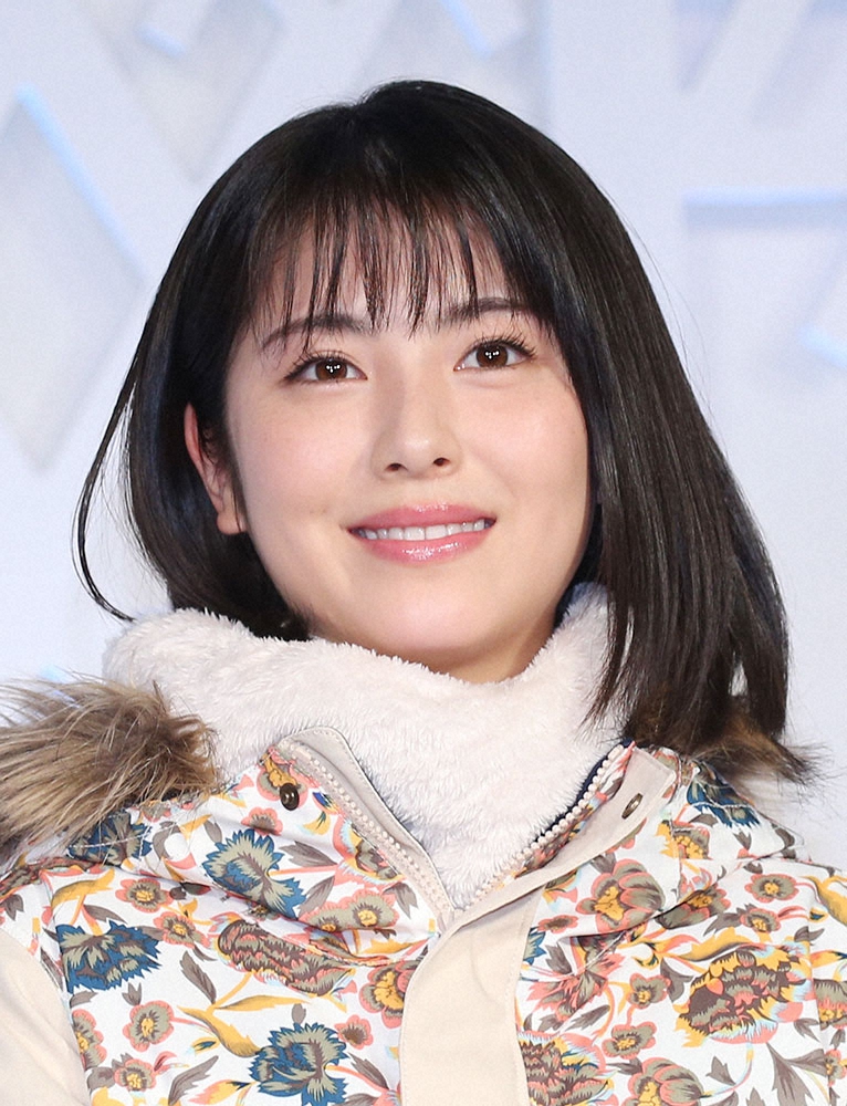 浜辺美波　ドクターホワイト“同学年”高橋文哉との2ショットに「最高のコンビ」の声― スポニチ Sponichi Annex 芸能