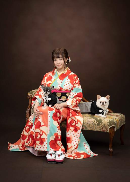 安斉かれん：念願の晴れ着姿を披露　「今年も安斉家をよろしくお願いいたします」 - 毎日キレイ