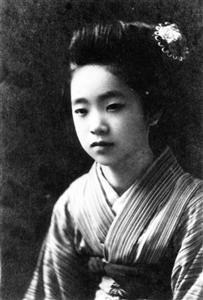 伊藤初代 - Wikipedia